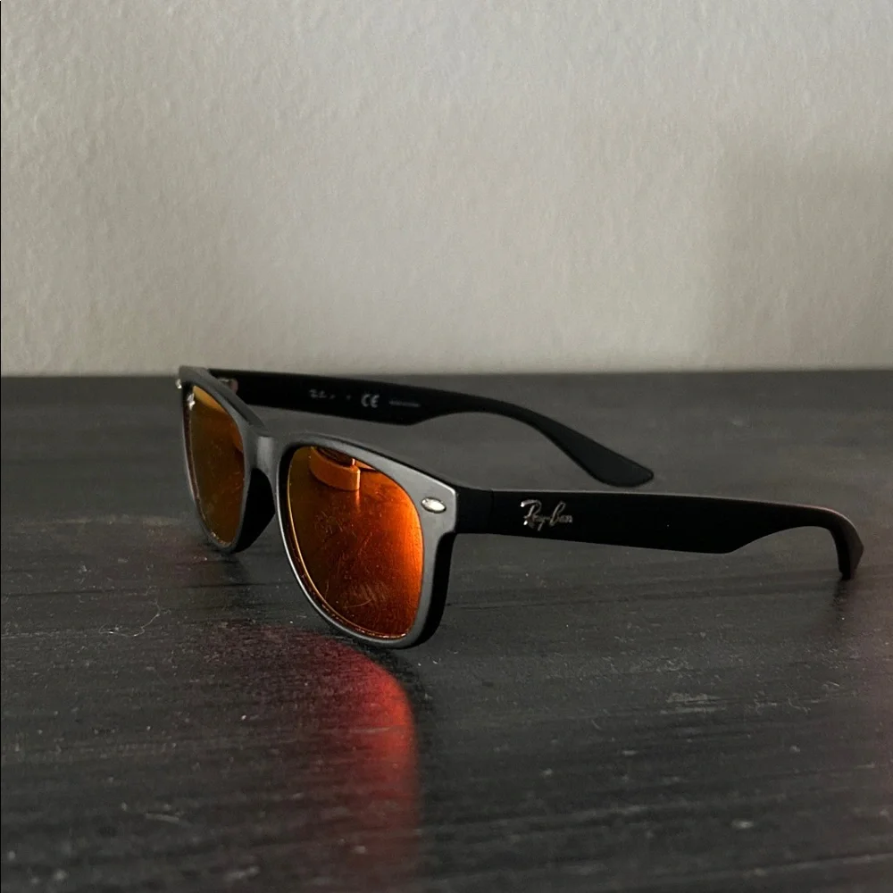 Ray-Ban Wayfarer Matte Black Kids Sunglasses with Reflective Pink Lenses